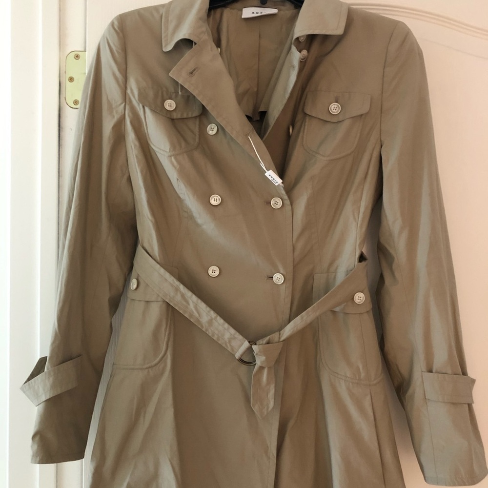 Akris Punto NWT
Double-Breasted Rain Coat